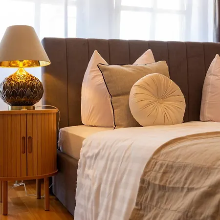 Neu - Dachsuite Mit Privater Sauna & Dachterrasse * Schneeberg (Saxony)